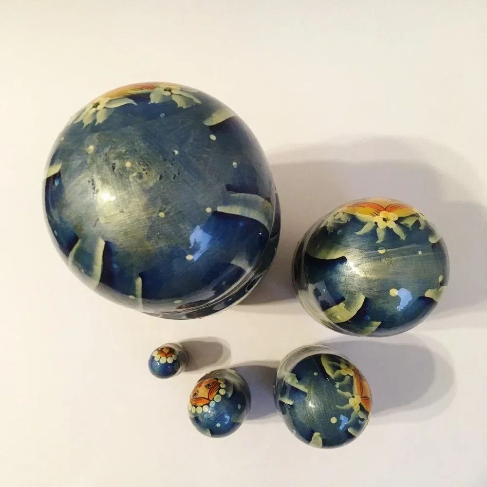 5 Piece Nesting Dolls Hand Painted Wood Flowers Vintage Collectible 7.5